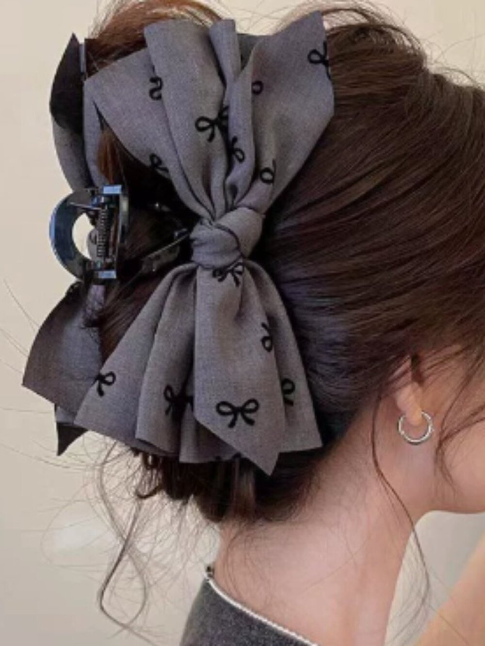 Grey Large Bow Embroidery Claw Clip Elegant Hair Accessory